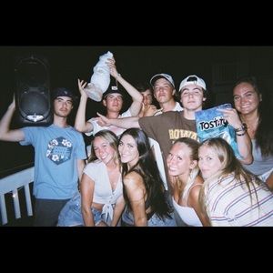 Meet your Posher, Danielle